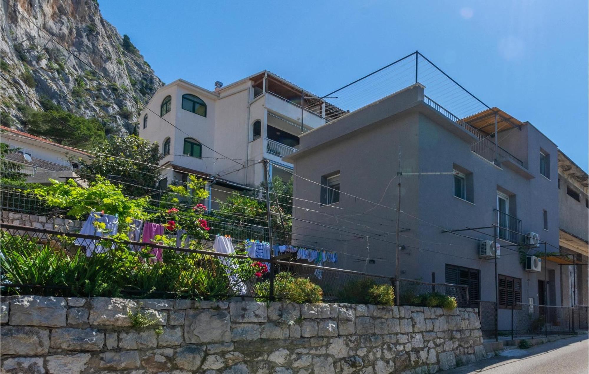 Gorgeous Apartment In Omis With Kitchen ภายนอก รูปภาพ